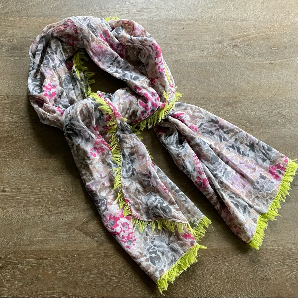 LAST CALL 🍺 FINAL PRICE • AEO | Pretty Floral Scarf